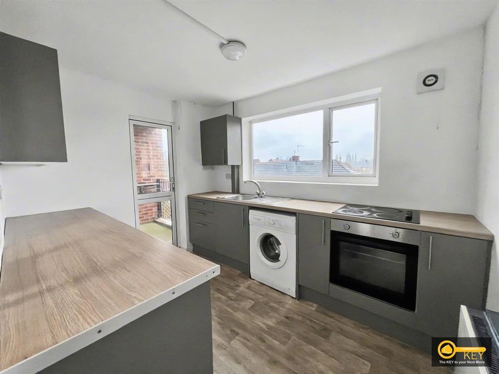 Additional image 4 of 2 bed flat for saleThe Nook, Attleborough, Nuneaton CV11
