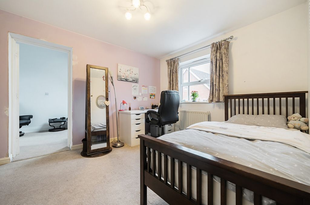 Additional image 12 of 5 bed detached house for saleArbery Way, Arborfield, Reading, Berkshire RG2