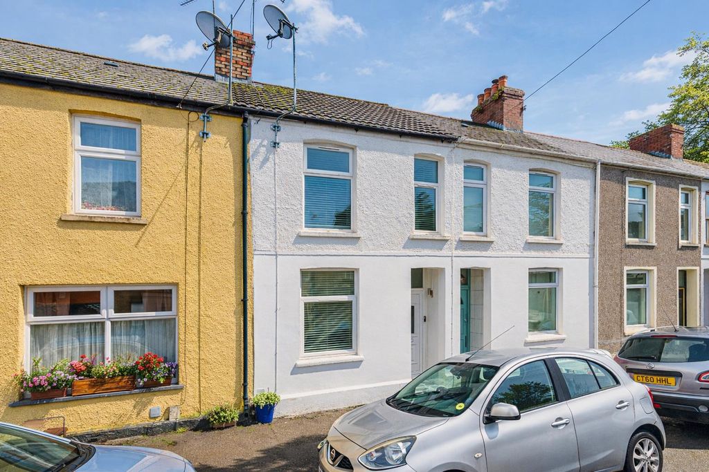 2 bed property for saleDaisy Street, Canton, Cardiff CF5
