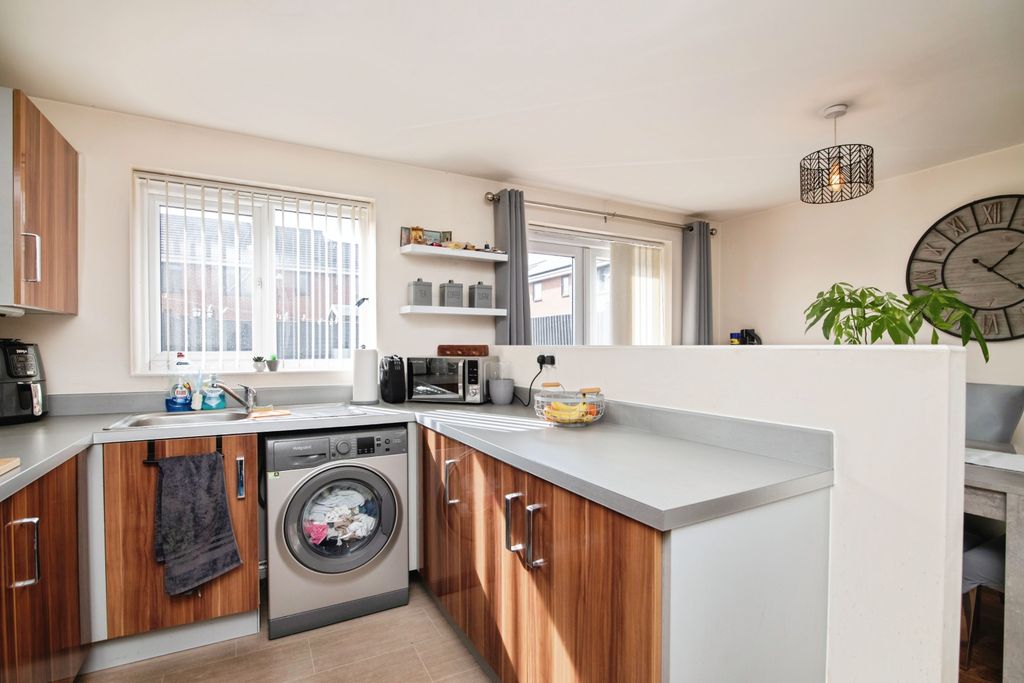 Additional image 6 of 3 bed semi-detached house for saleMullion Drive, Bilston WV14