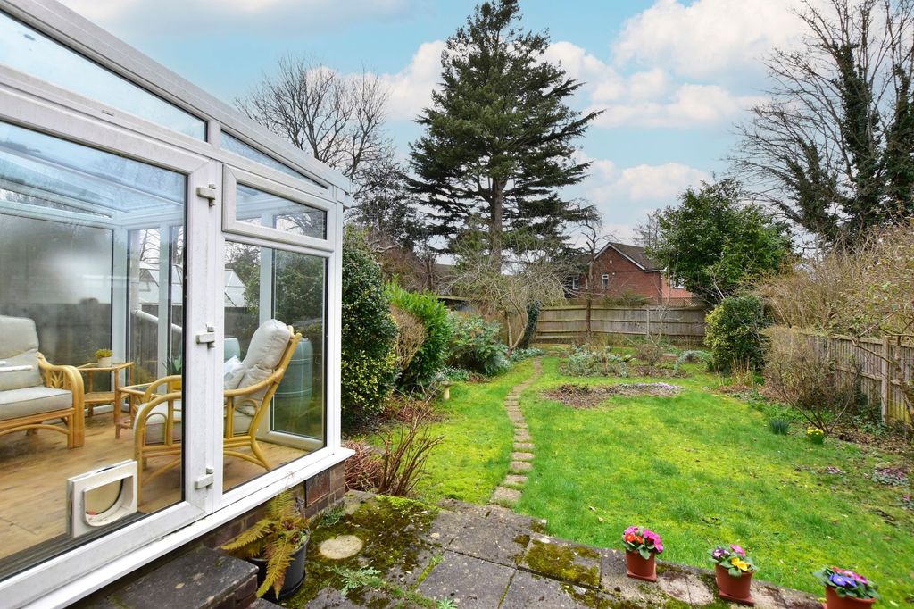Additional image 19 of 3 bed semi-detached house for saleBroomfield Rise, Abbots Langley WD5
