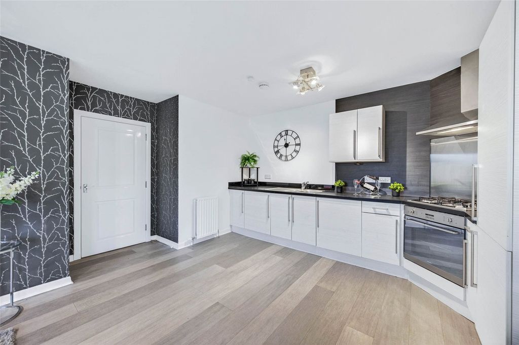 Additional image 3 of 2 bed flat for sale1L Broadshade Drive, Westhill, Aberdeenshire AB32