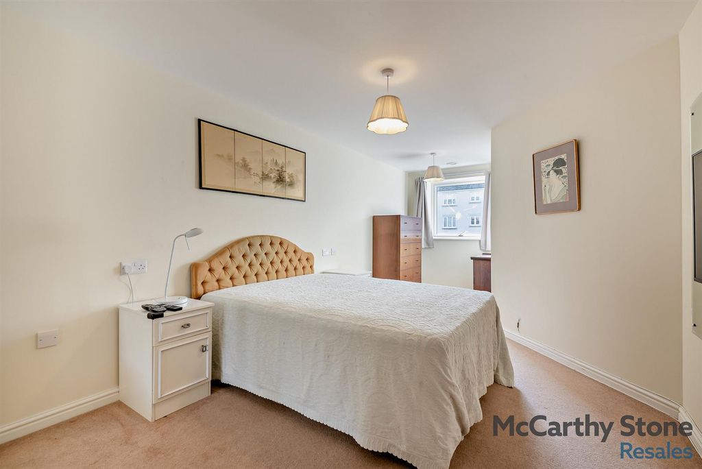 Additional image 6 of 2 bed flat for saleLady Susan, New Road, Basingstoke RG21