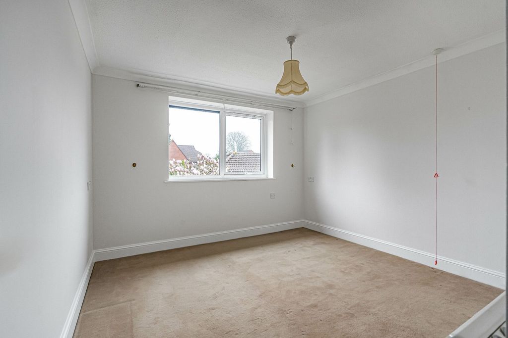 Additional image 8 of 2 bed property for saleGreville Park Road, Ashtead KT21