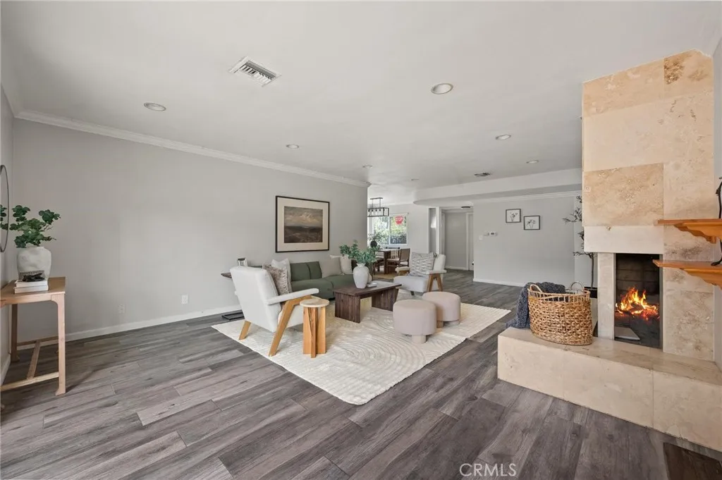 Additional image 5 of 7027 Gloria Avenue, Lake Balboa, CA 91406