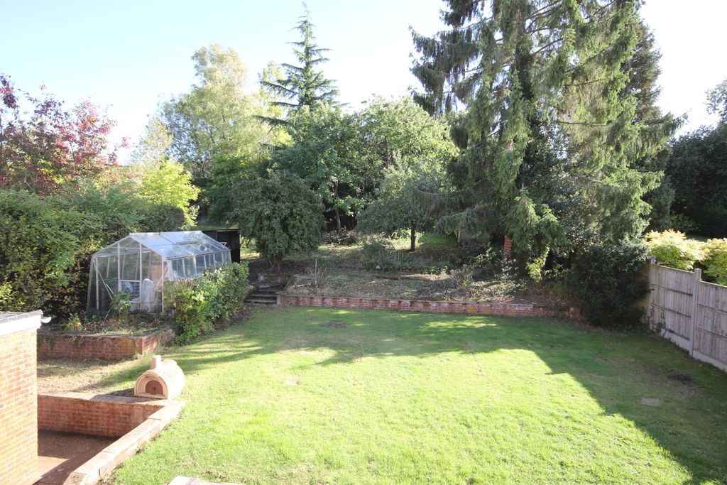 Additional image 2 of 4 bed detached house for saleBasingstoke Road, Alton GU34