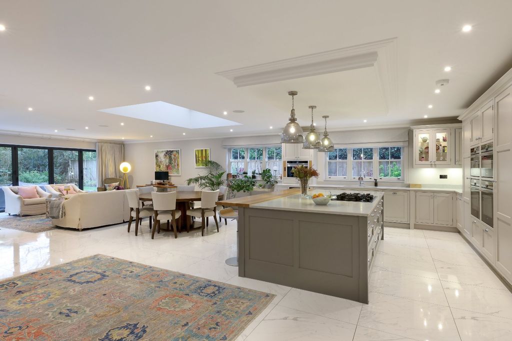 Additional image 7 of 6 bed detached house for saleGregories Farm Lane, Beaconsfield, Buckinghamshire HP9