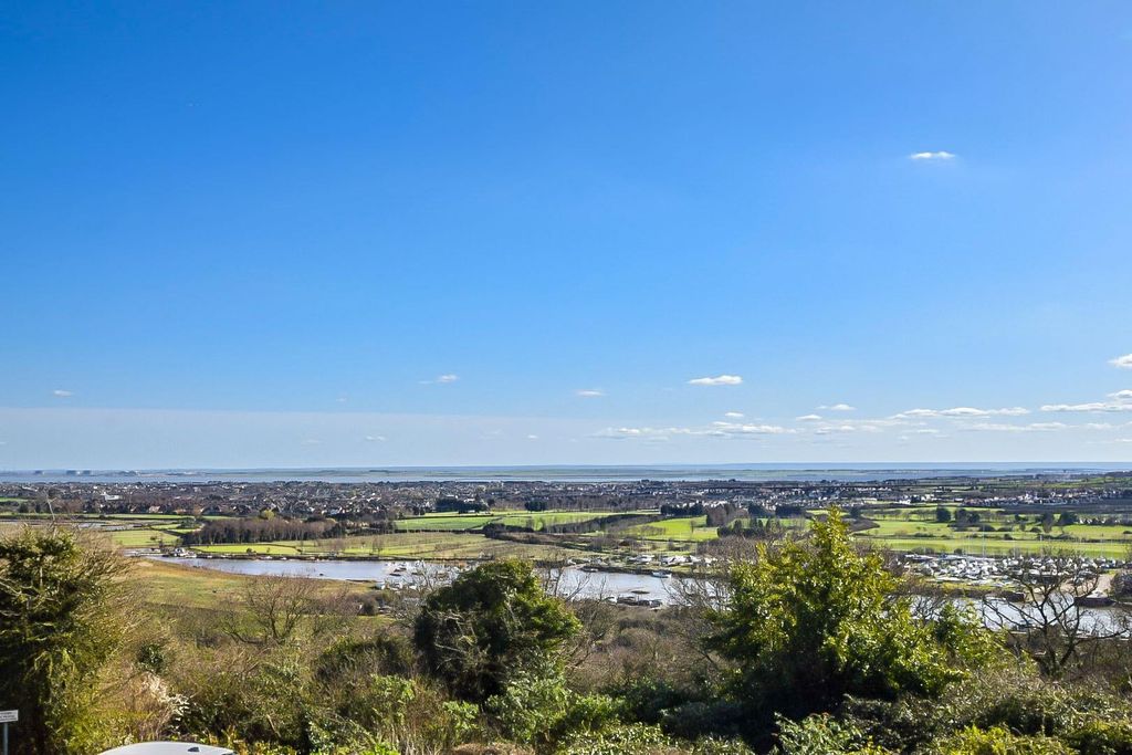 Additional image 2 of 4 bed detached house for saleSt. Marys Road, Benfleet SS7