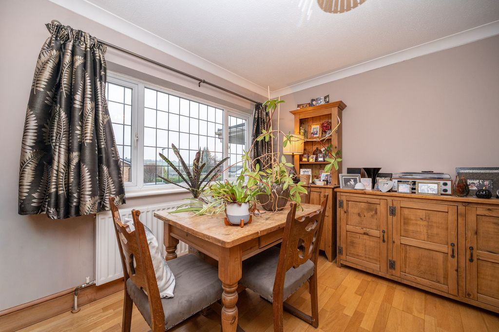 Additional image 4 of 5 bed detached house for saleFieldway, Berkhamsted HP4