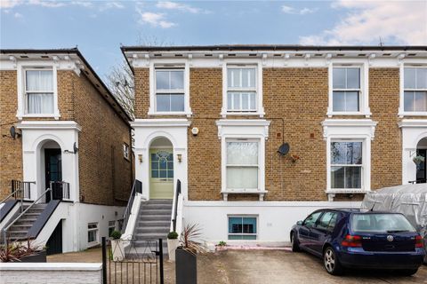 Cambridge Road North, London W4