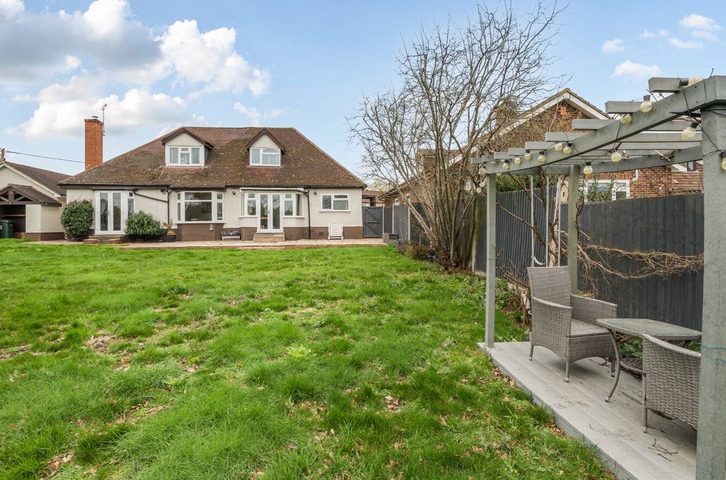 Additional image 20 of 5 bed bungalow for saleOatlands Road, Shinfield, Reading RG2