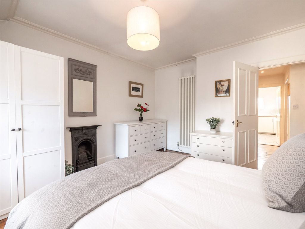 Additional image 9 of 2 bed flat for saleElder Street, New Town, Edinburgh EH1