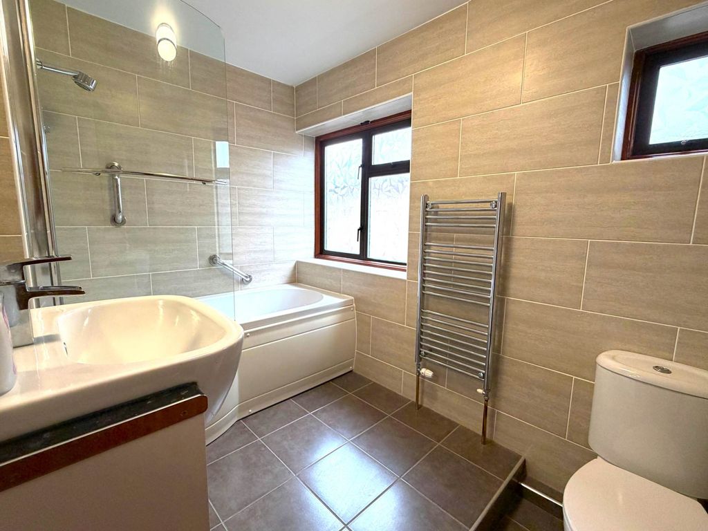 Additional image 14 of 3 bed bungalow for saleStapley Road, Belvedere DA17