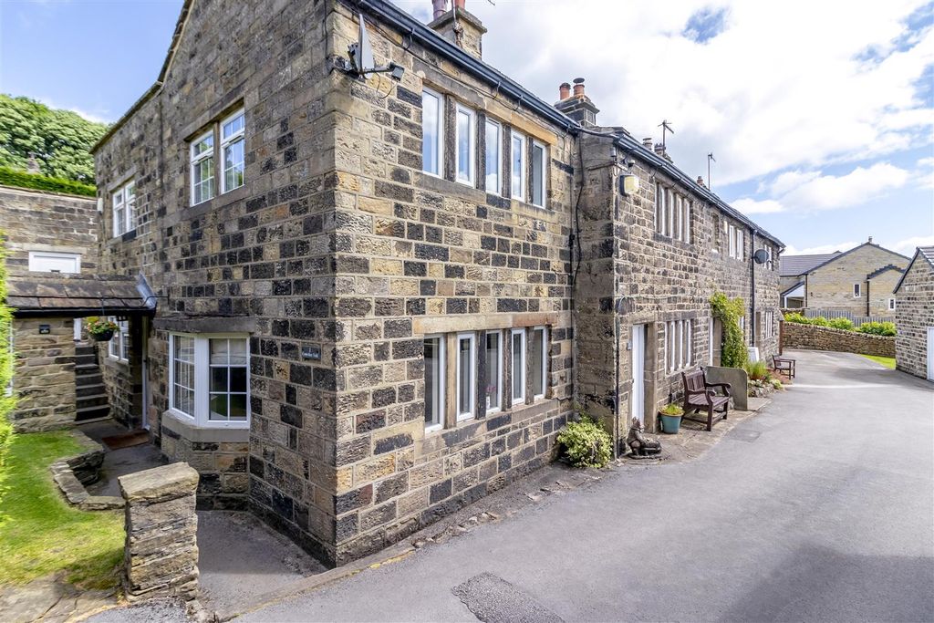 4 bed semi-detached house for sale2 Crowther Fold, Harden, Bingley BD16