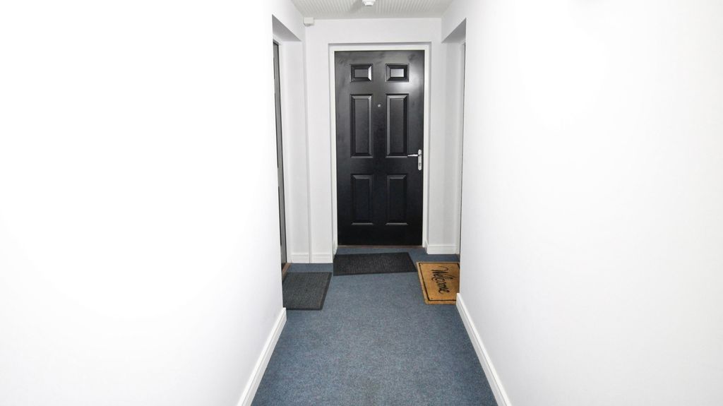 Additional image 15 of 2 bed flat for salePeterson Drive, Grimsby DN36