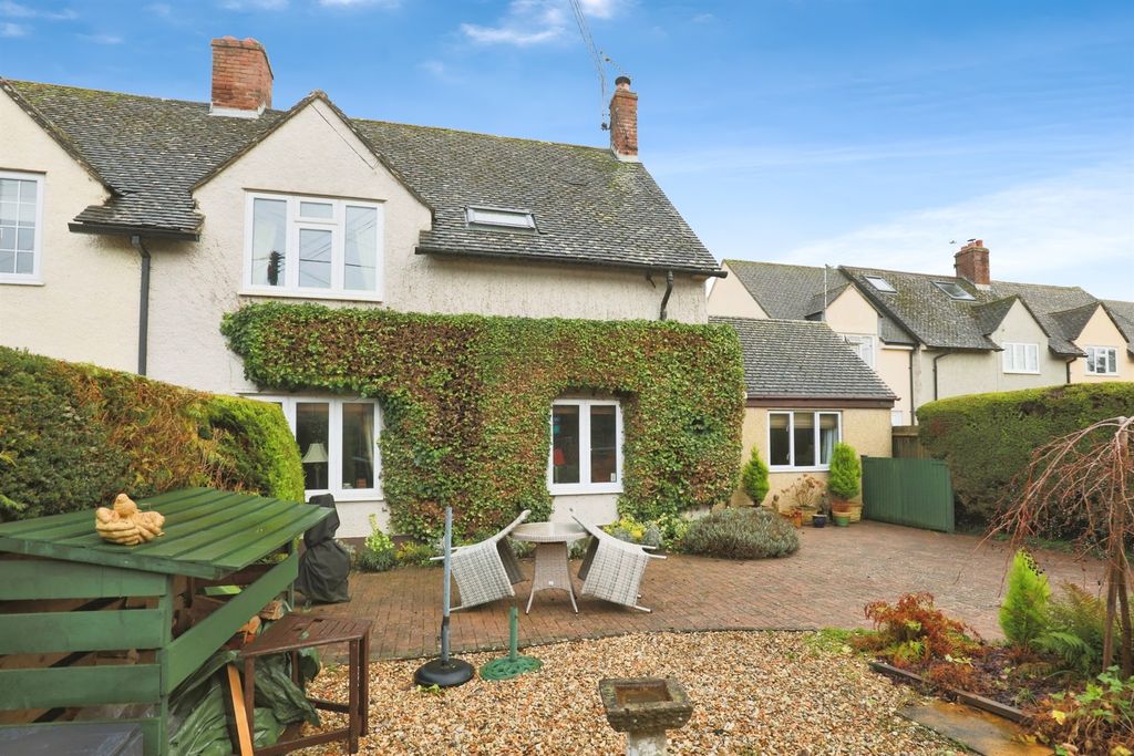 Additional image 4 of 5 bed semi-detached house for saleBignell View, Chesterton, Bicester OX26