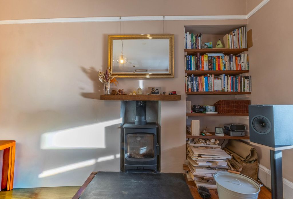 Additional image 6 of 2 bed flat for sale38B Greenside, Kendal LA9