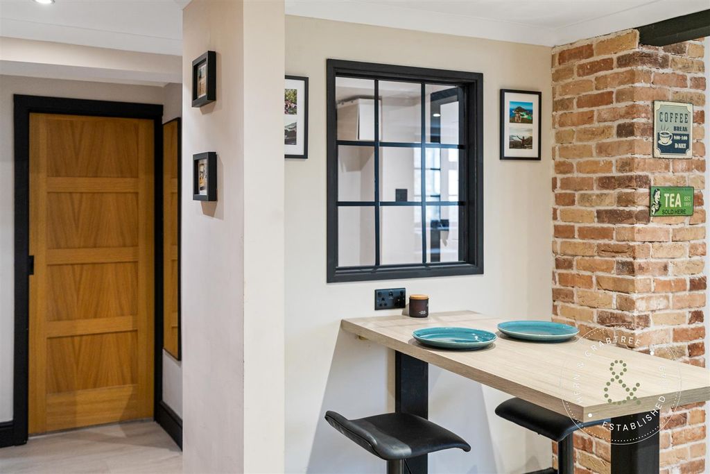 Additional image 33 of 2 bed flat for saleYr Hen Dy, The Cathedral Green, Llandaff, Cardiff CF5