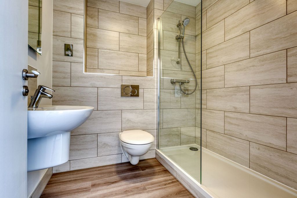 Additional image 14 of 2 bed flat for sale30 Harbour Reach, St Helier JE2