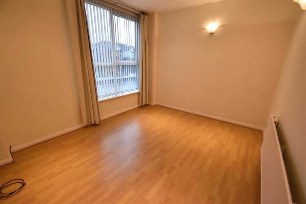 Additional image 6 of 2 bed flat for salePensby Road, Heswall, Wirral CH60