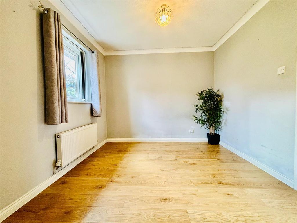 Additional image 7 of 2 bed semi-detached bungalow for saleThornhill Croft, Wortley, Leeds LS12
