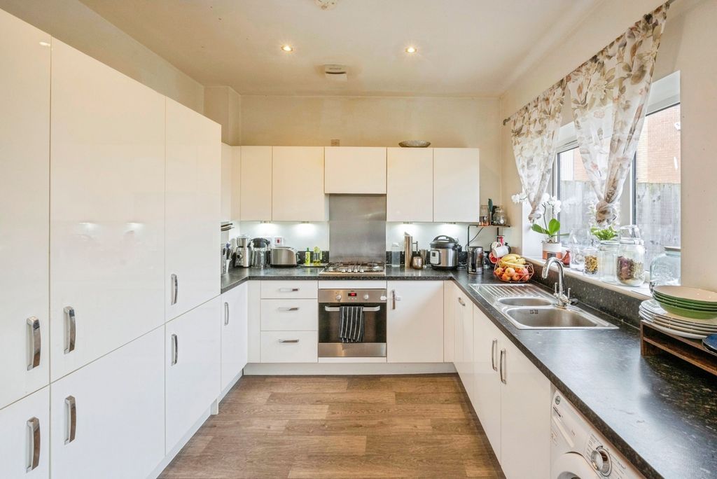 Additional image 7 of 3 bed detached house for saleWinscar Road, Doncaster, South Yorkshire DN4