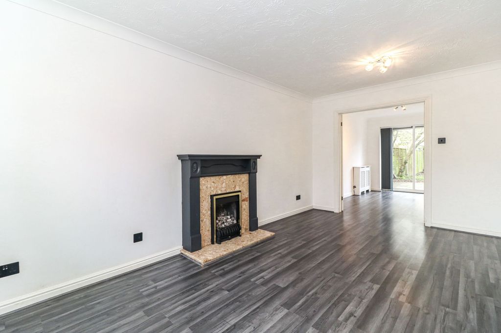 Additional image 2 of 4 bed detached house for salePeacock Walk, Abbots Langley WD5
