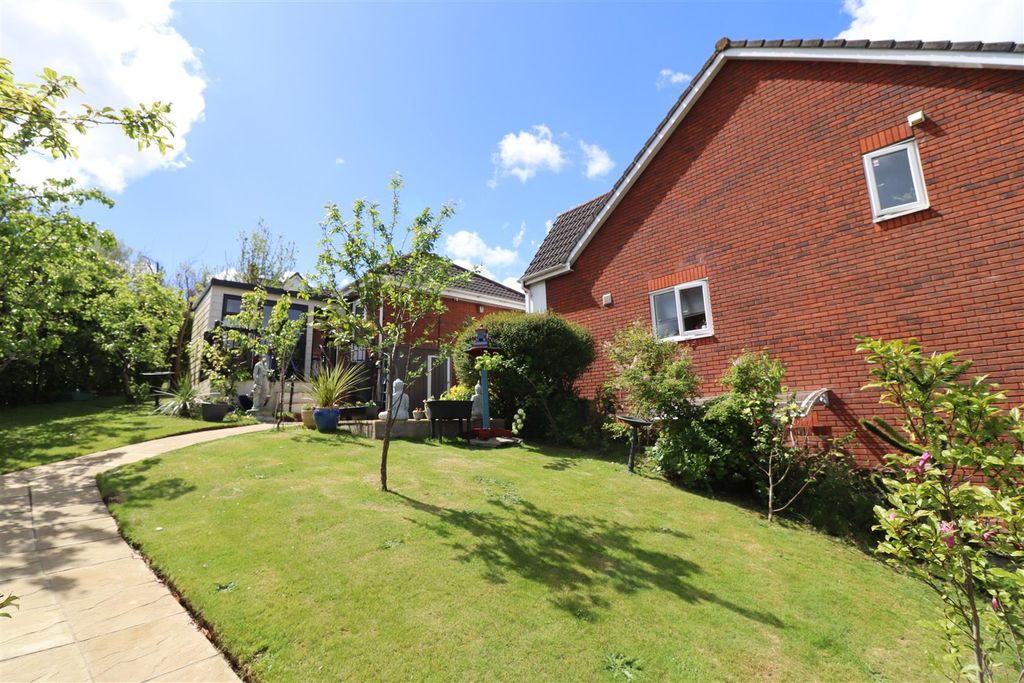 Additional image 17 of 6 bed detached house for saleCleave Road, Sticklepath, Barnstaple EX31
