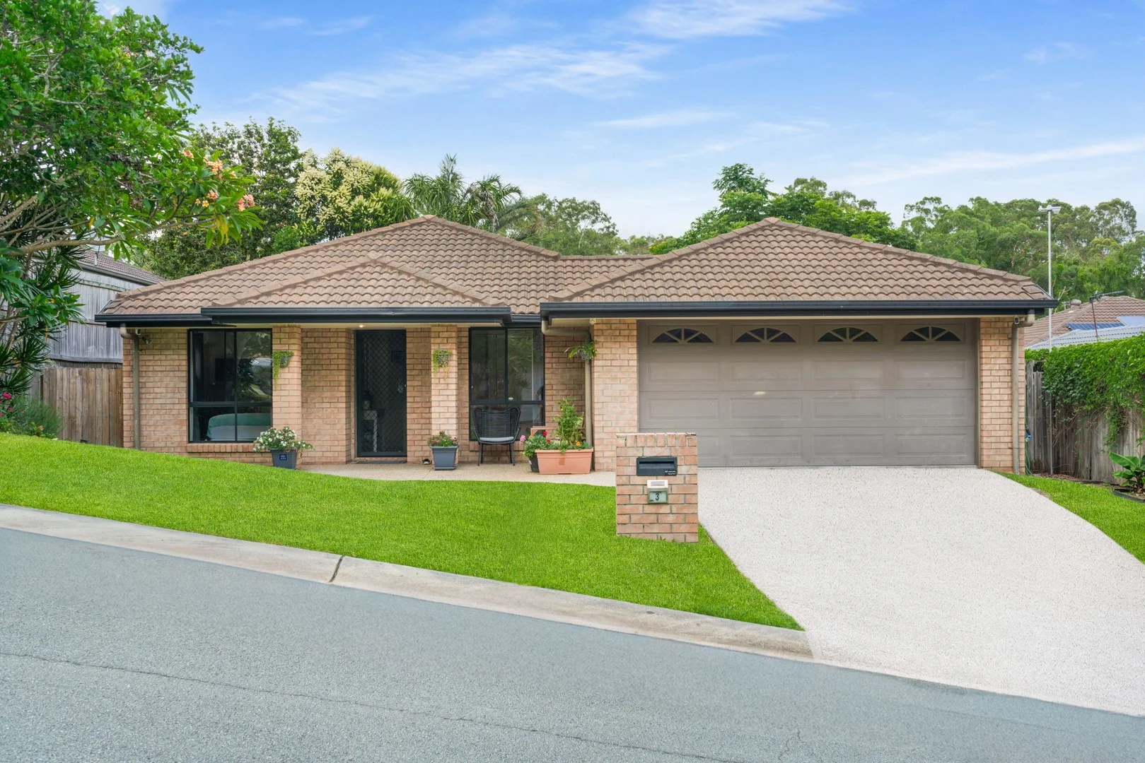 3 Debbie Way, Nerang QLD 4211