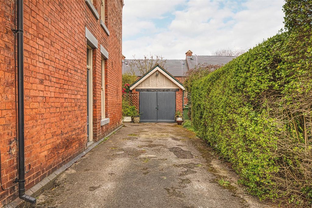 Additional image 6 of 5 bed semi-detached house for saleAlbert Street, Belper DE56
