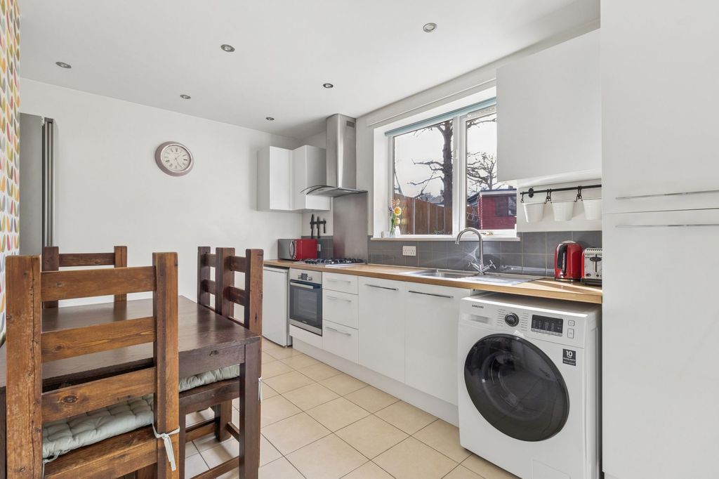 Additional image 6 of 3 bed terraced house for saleChilwell Gardens, Watford WD19