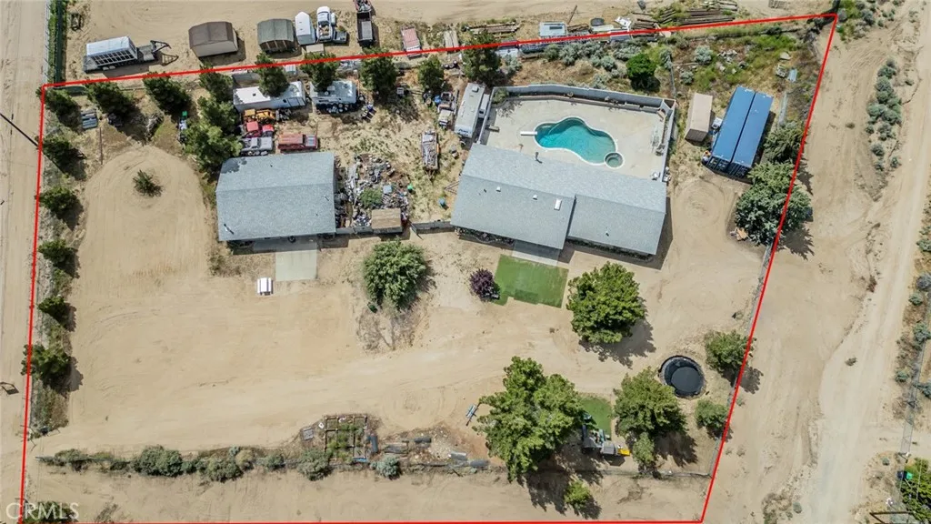 9980 Johnson Rd, Phelan, CA 92371