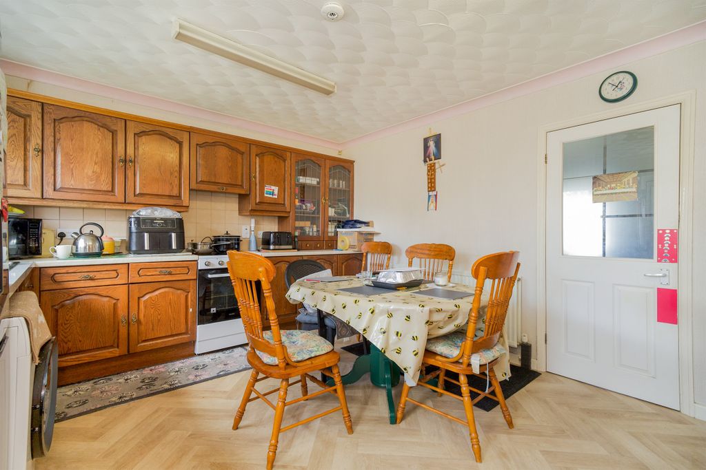 Additional image 6 of 2 bed semi-detached house for saleNanny Marr Road, Barnsley S73