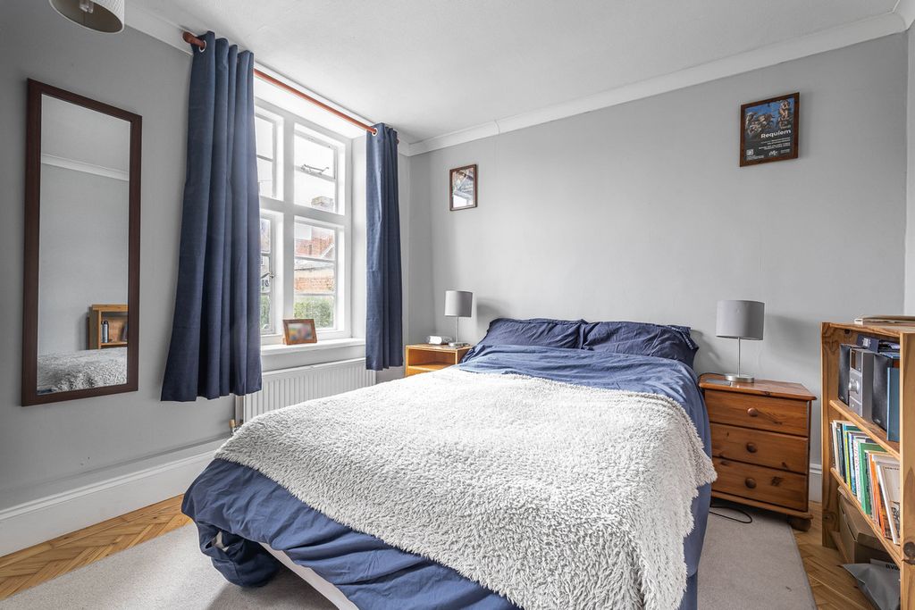 Additional image 5 of 2 bed flat for saleThames Street, Abingdon OX14