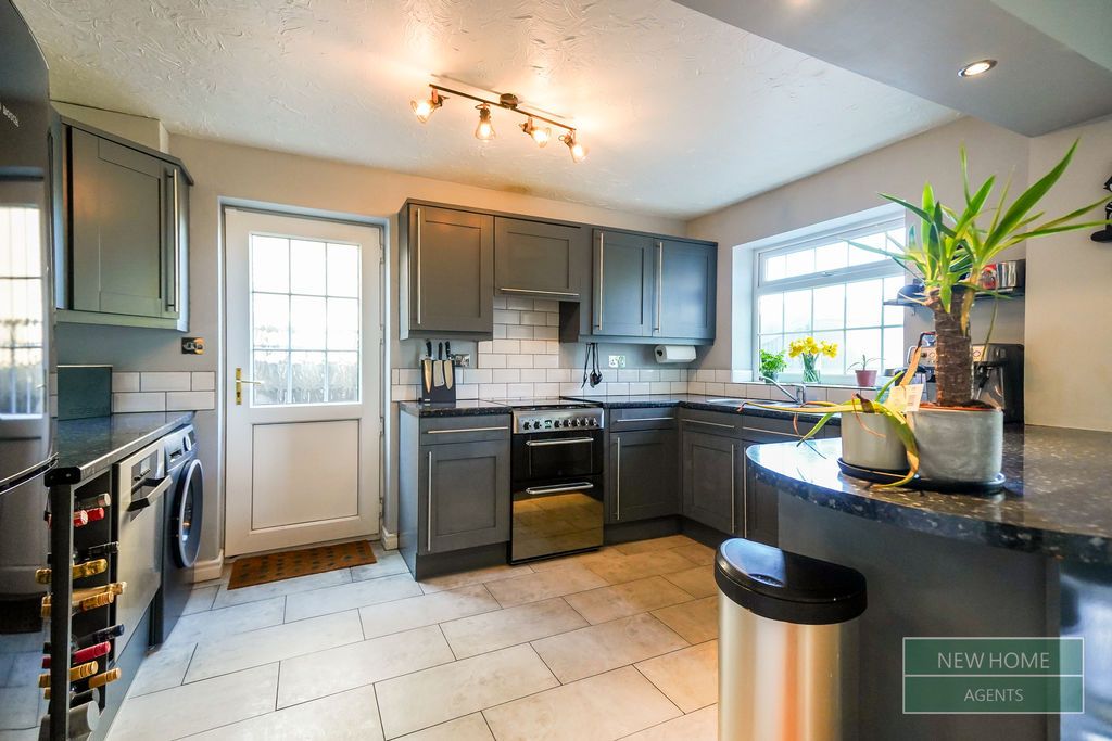 Additional image 3 of 4 bed detached house for saleSpeeton Close Billingham TS23