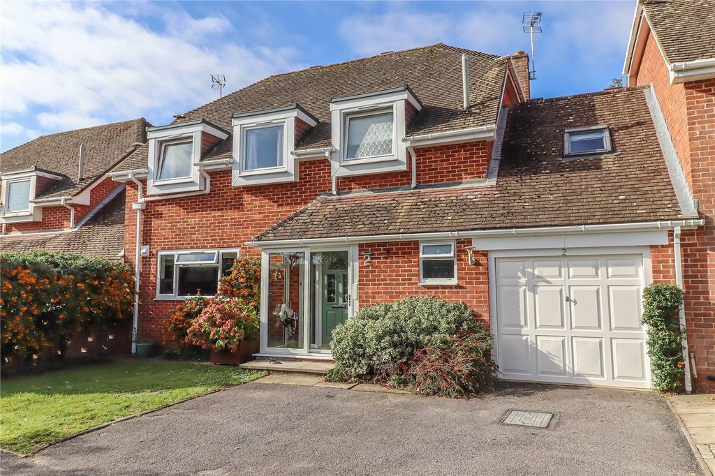 Additional image 22 of 5 bed link detached house for saleYew Tree Close, Goodworth Clatford, Andover, Hampshire SP11