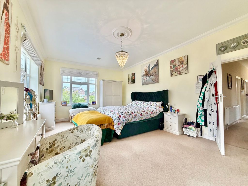 Additional image 17 of 7 bed detached house for salePotmans Lane, Bexhill On Sea TN39