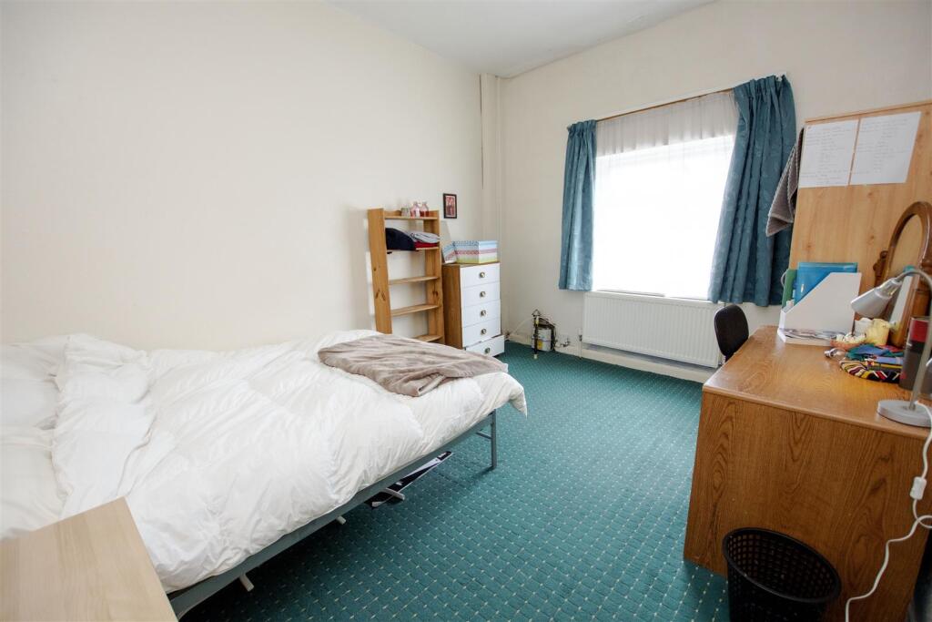 Dawlish Road, Birmingham, West Midlands, B29 photo 4