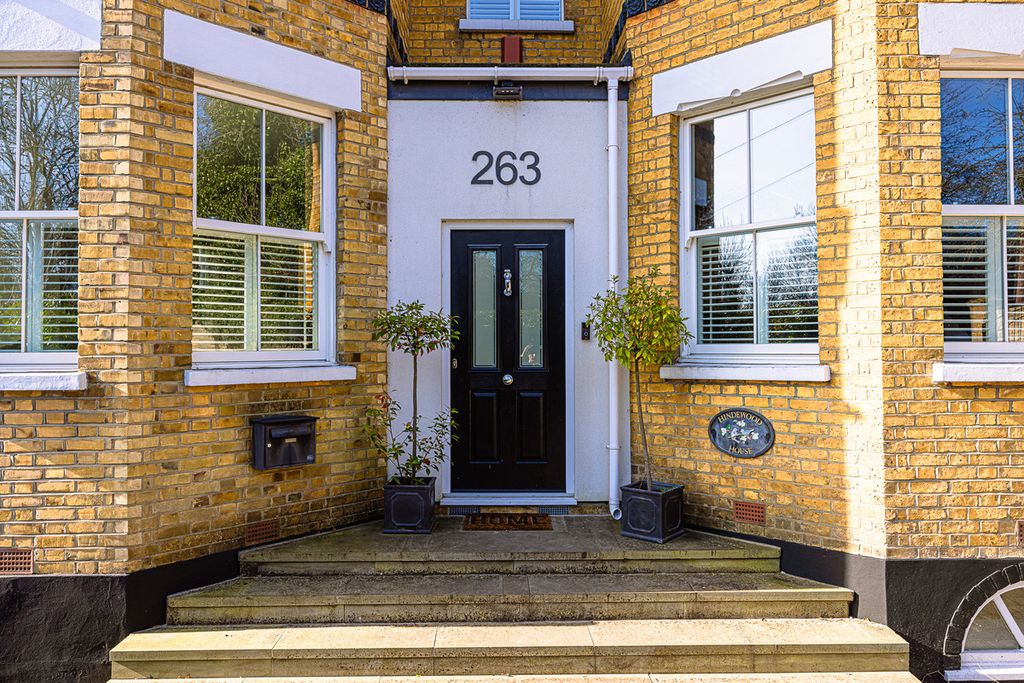 Additional image 41 of 5 bed detached house for saleRayleigh Road, Benfleet SS7