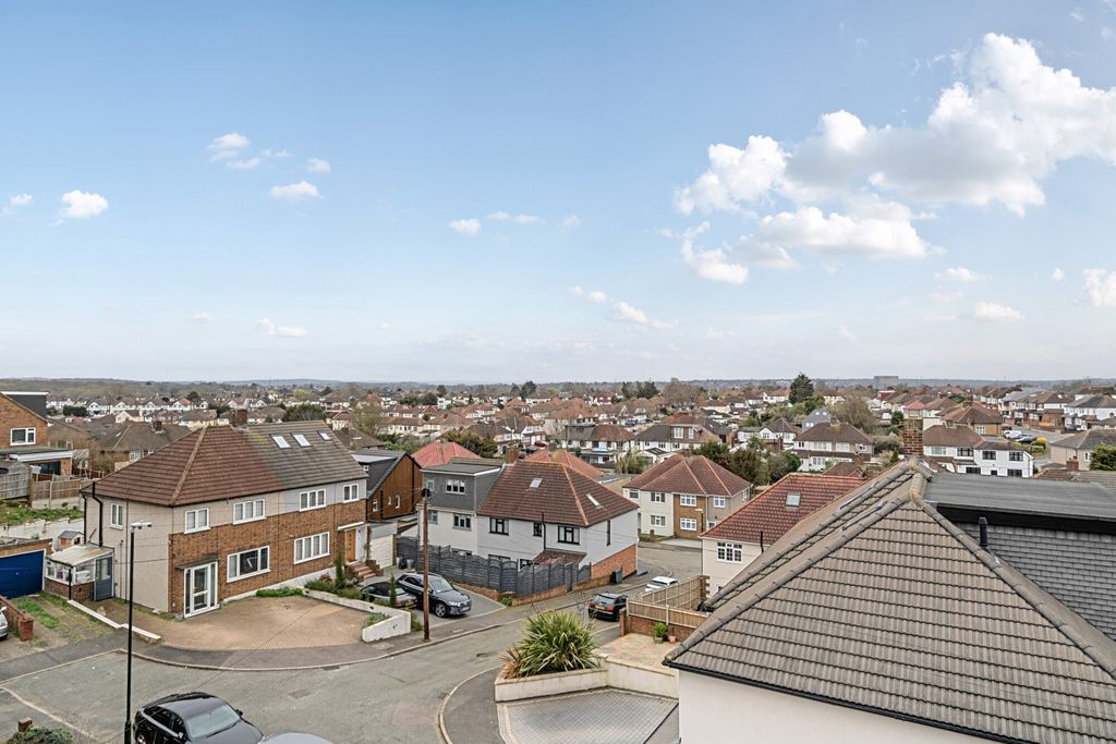 Additional image 22 of 5 bed semi-detached house for saleBrasted Close, Bexleyheath DA6