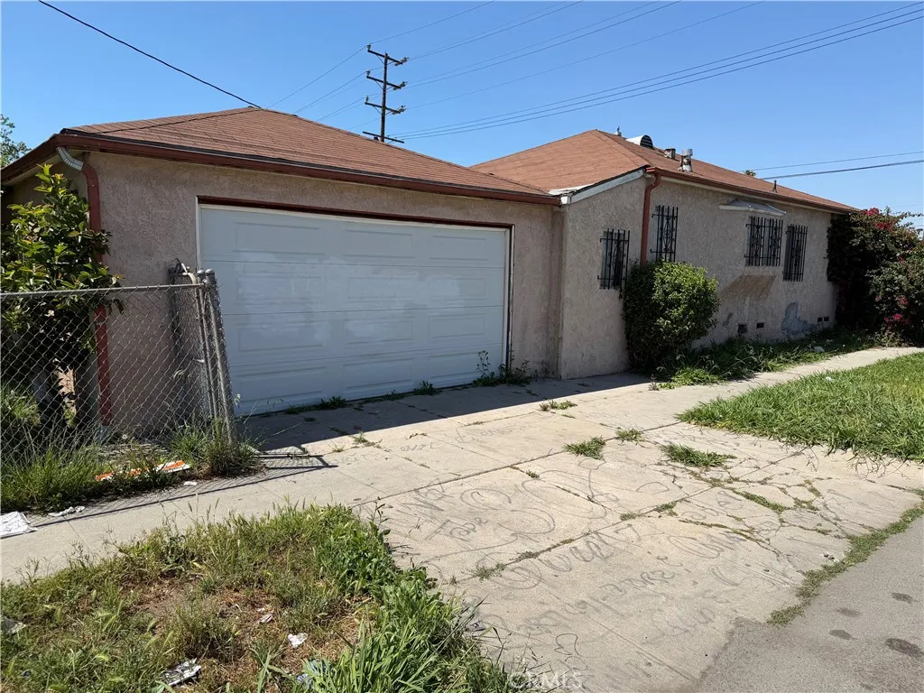 358 E Colden Avenue, Los Angeles, CA 90003