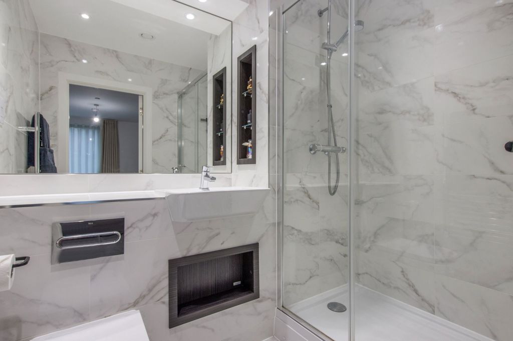 Additional image 16 of 2 bed flat for sale4, Regal Walk, Bexleyheath DA6