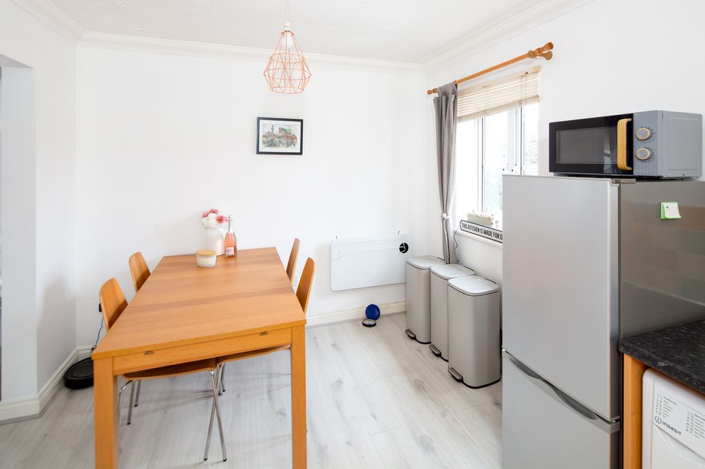 Additional image 8 of 2 bed flat for saleCorncrake Way, Bicester OX26