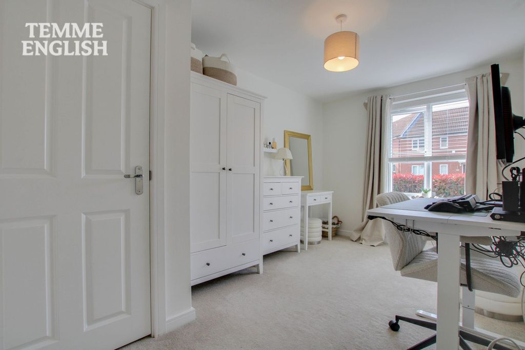 Additional image 10 of 2 bed flat for saleSchool Avenue, Dunton Fields, Laindon SS15