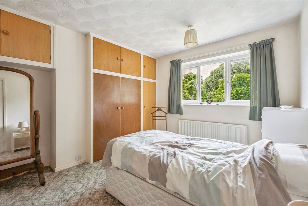 Additional image 10 of 4 bed semi-detached house for saleDellfield Close, Berkhamsted, Hertfordshire HP4