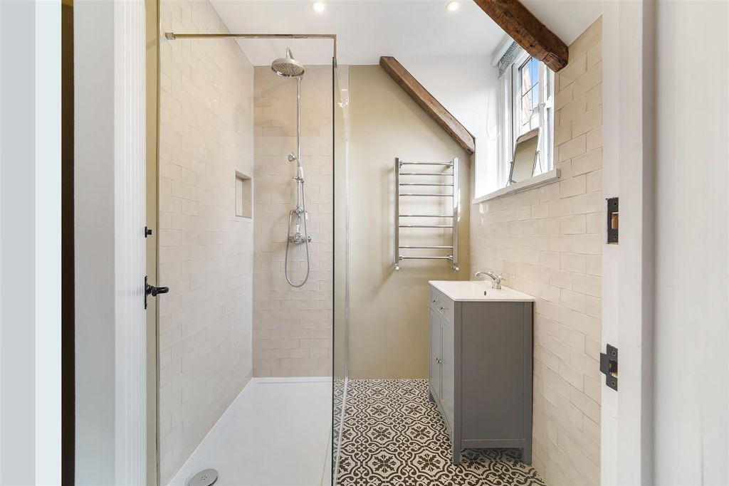 Additional image 17 of 5 bed detached house for saleBeacon Way, Banstead SM7