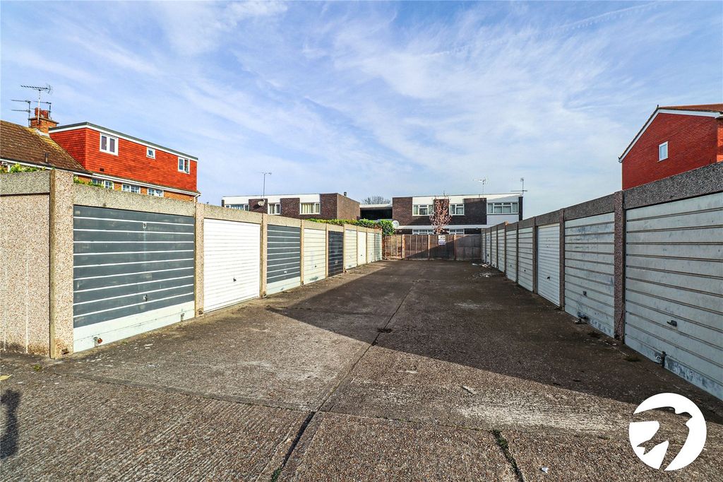 Additional image 5 of 2 bed flat for saleHeathdene Drive, Belvedere DA17