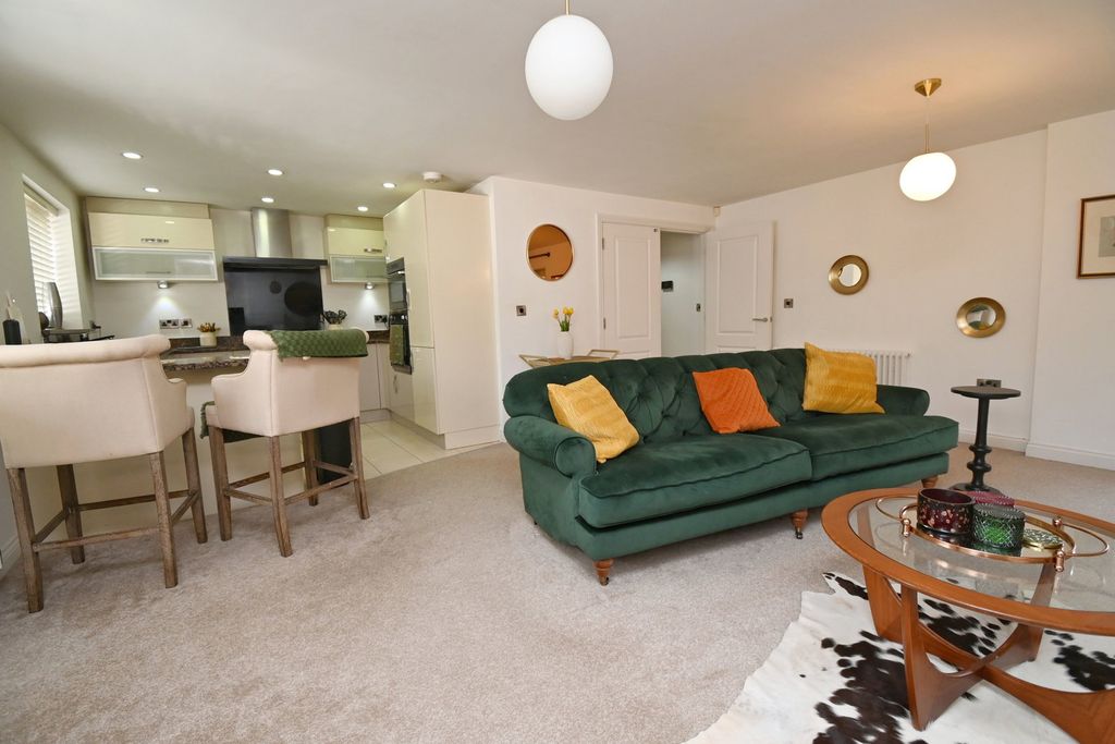 Additional image 4 of 2 bed flat for saleDark Lane, Barnsley S70