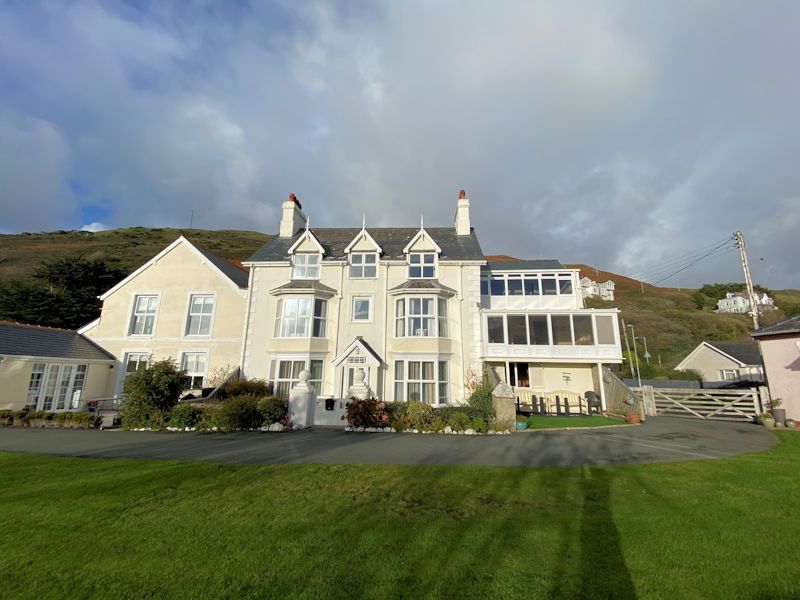 Additional image 2 of 4 bed flat for saleTy Ardudwy, Aberdovey LL35