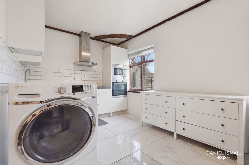 Additional image 16 of 8 bed detached house for saleWelbeck Drive, Langdon Hills, Basildon SS16
